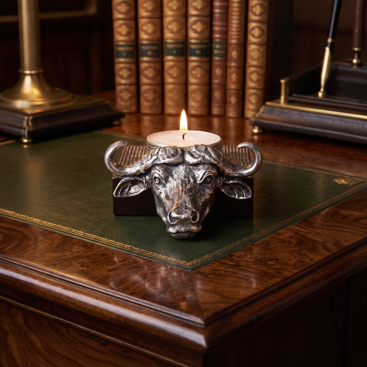 BISON CANDLE
