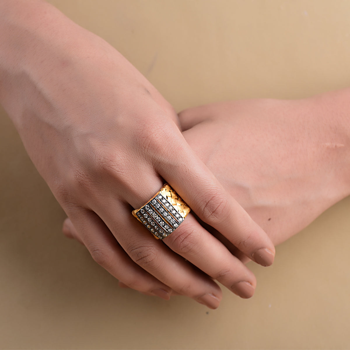 BASKET WEAVE RING